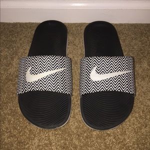 Chevron Nike Slides